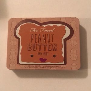 Too Faced Peanut Butter & Jelly Eyeshadow Palette